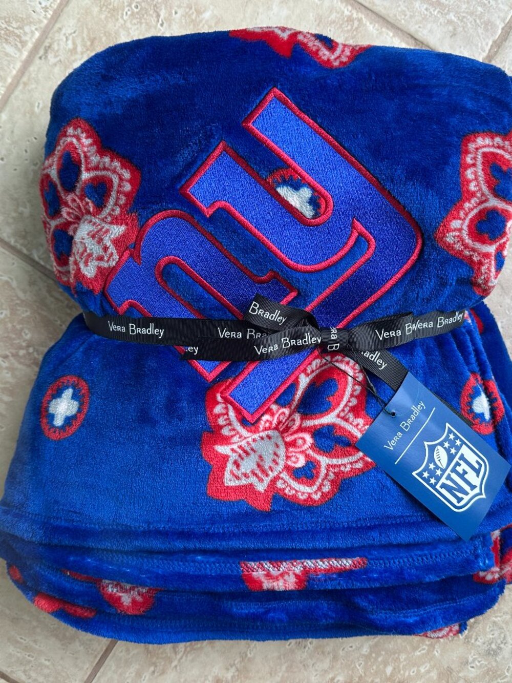 VERA BRADLEY NFL GIANTS OVERSIZED THROW BLANKET:NWT NEW YORK GIANTS 94"x66"